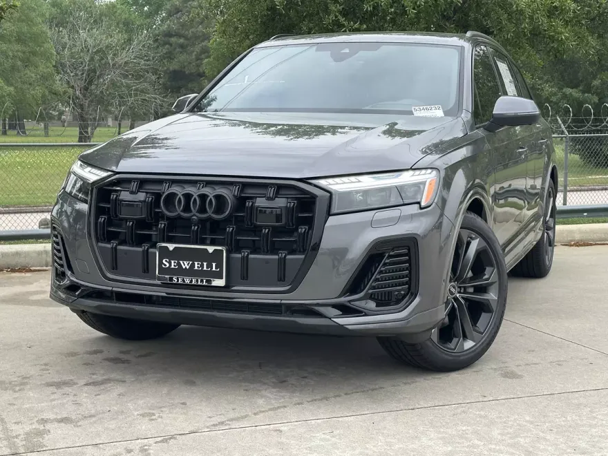 2025 Audi Q7 55 Premium photo 1