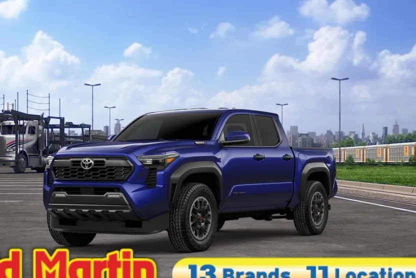 2025 Toyota Tacoma TRD photo 1