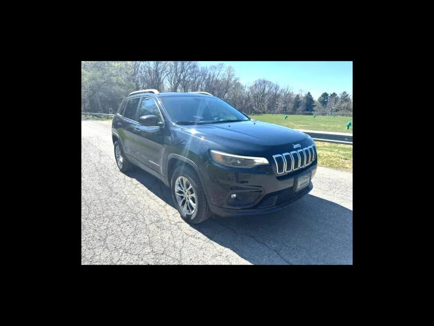 2021 Jeep Cherokee Latitude photo 1