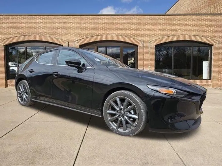 2024 Mazda Mazda3 Hatchback 2.5 s Preferred photo 1