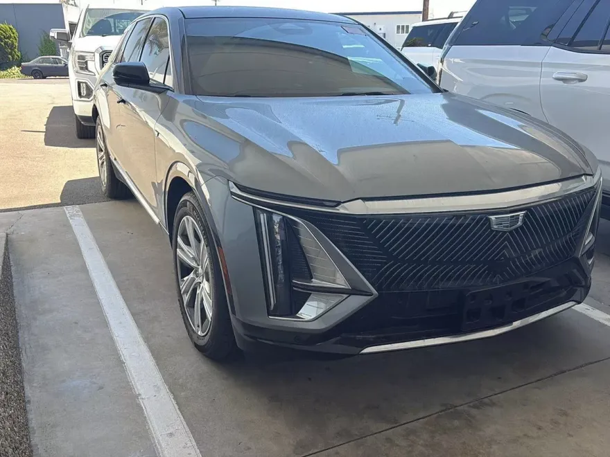 2024 Cadillac Lyriq Tech photo 1