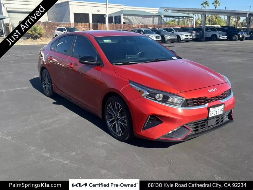 2023 Kia Forte GT-Line photo 1