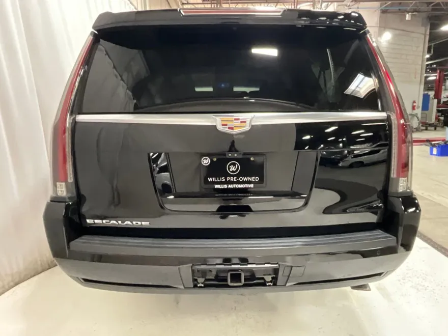 2018 Cadillac Escalade ESV Premium Luxury photo 1