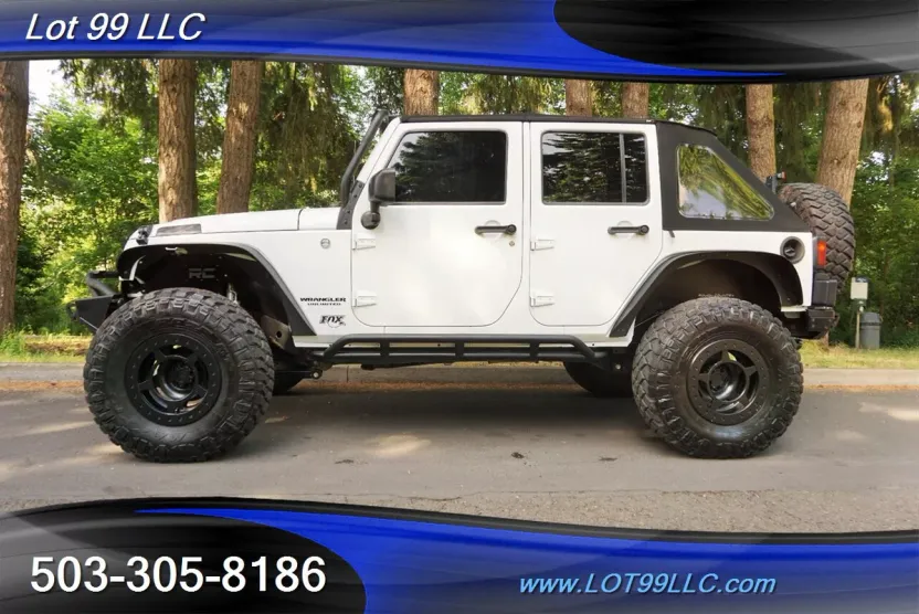2014 Jeep Wrangler Unlimited Rubicon photo 1