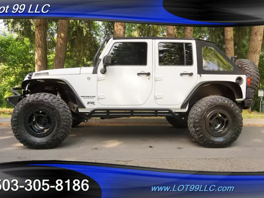 2014 Jeep Wrangler Unlimited Rubicon photo 1