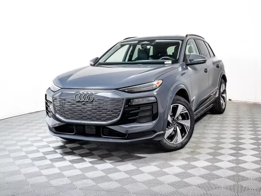 2025 Audi Q6 E-tron Premium Plus photo 1