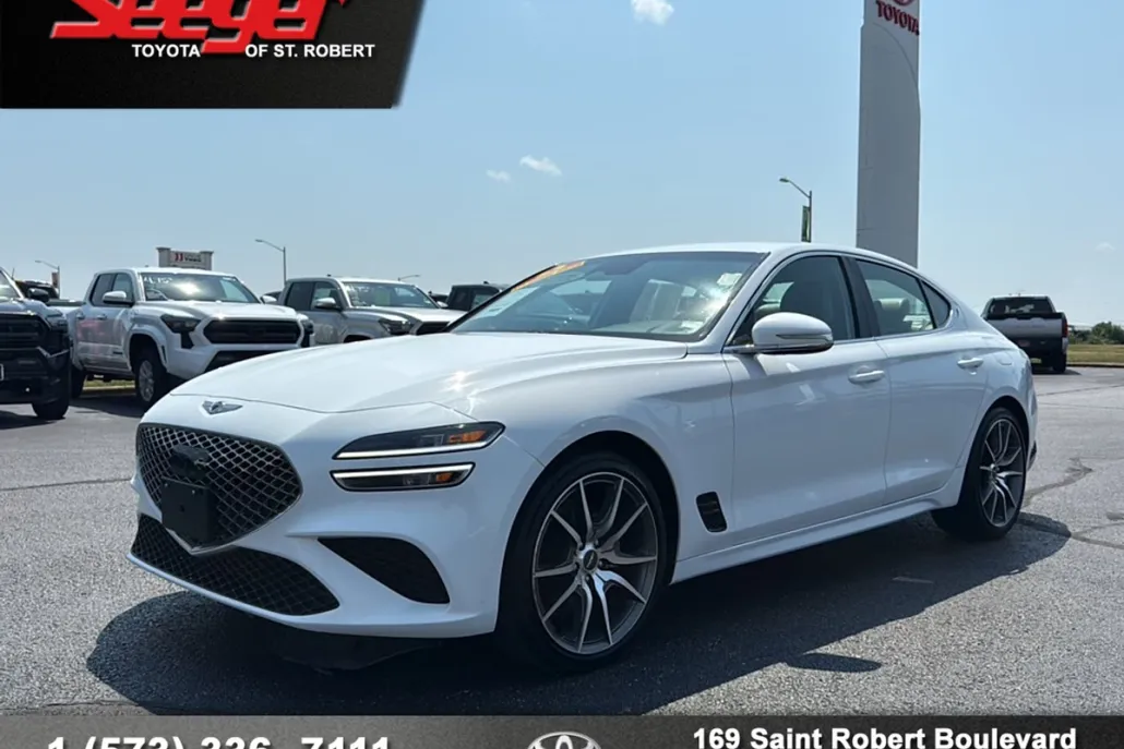2023 Genesis G70 2.0T photo 1