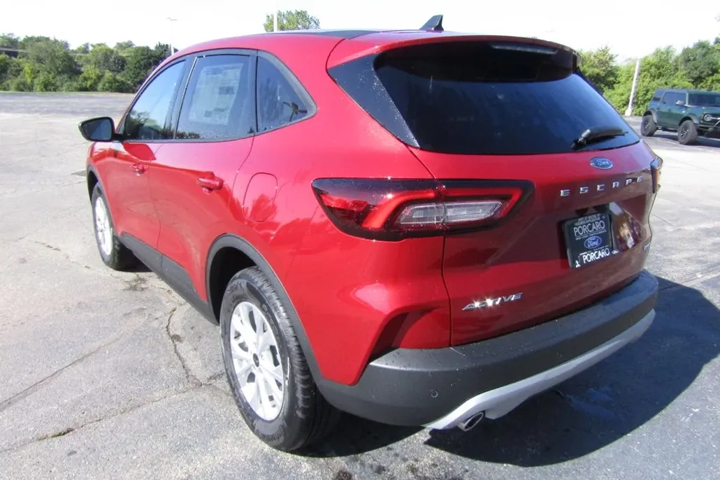 2025 Ford Escape Active photo 1