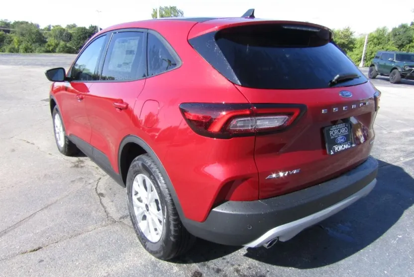 2025 Ford Escape Active photo 1