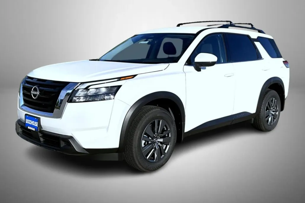 2025 Nissan Pathfinder SV photo 1