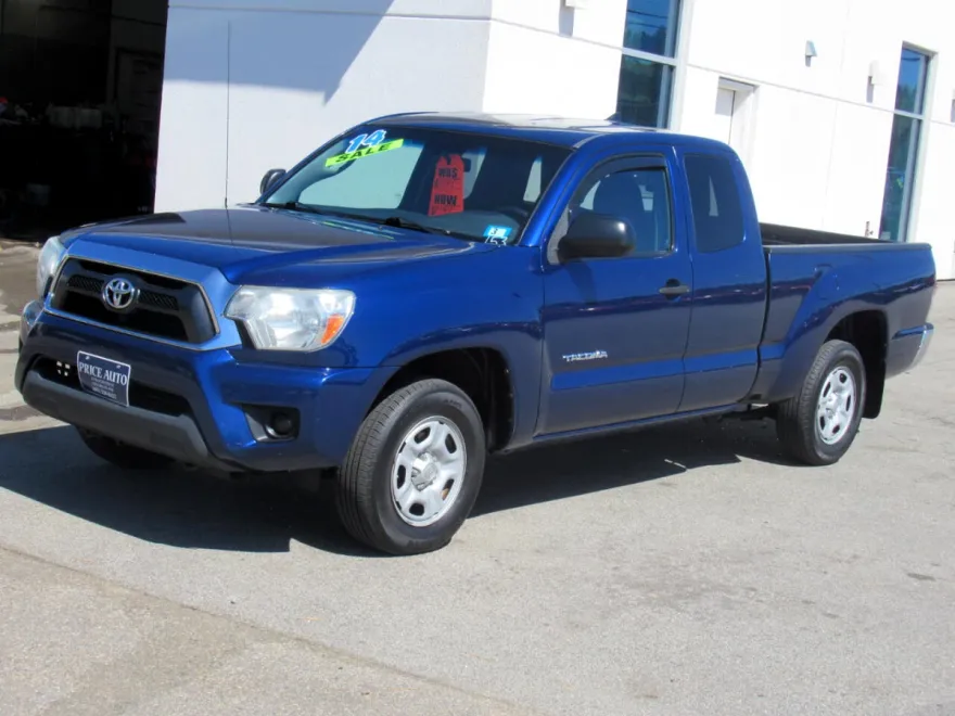 2014 Toyota Tacoma Base Access Cab photo 1
