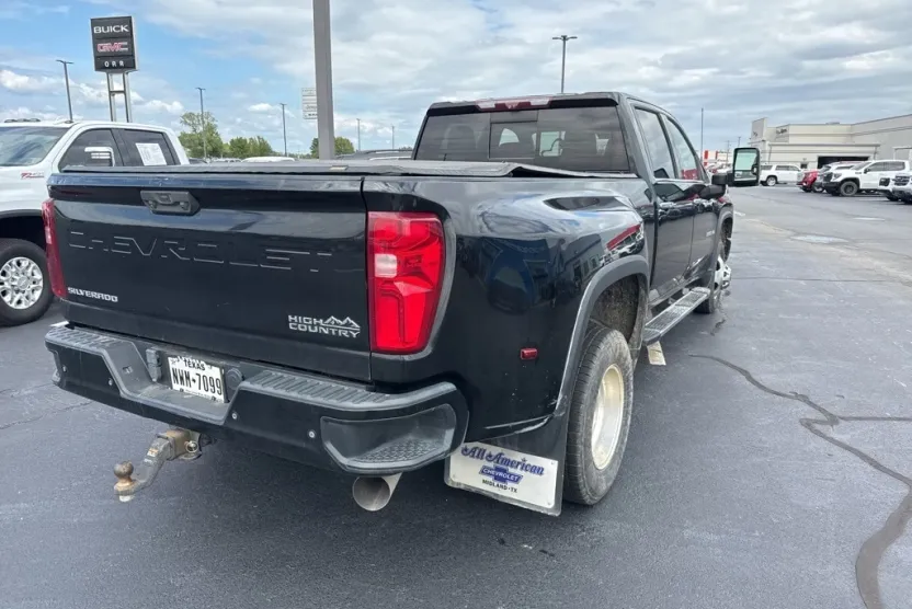2020 Chevrolet Silverado 3500HD High Country photo 1