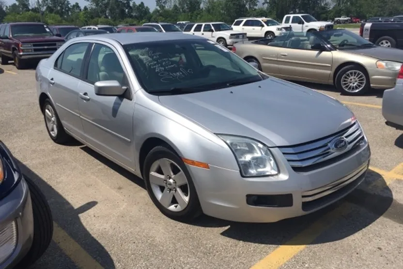 2009 Ford Fusion SE photo 1