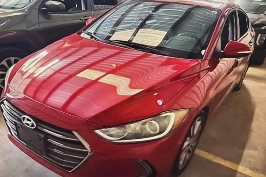 2017 Hyundai Elantra Limited photo 1