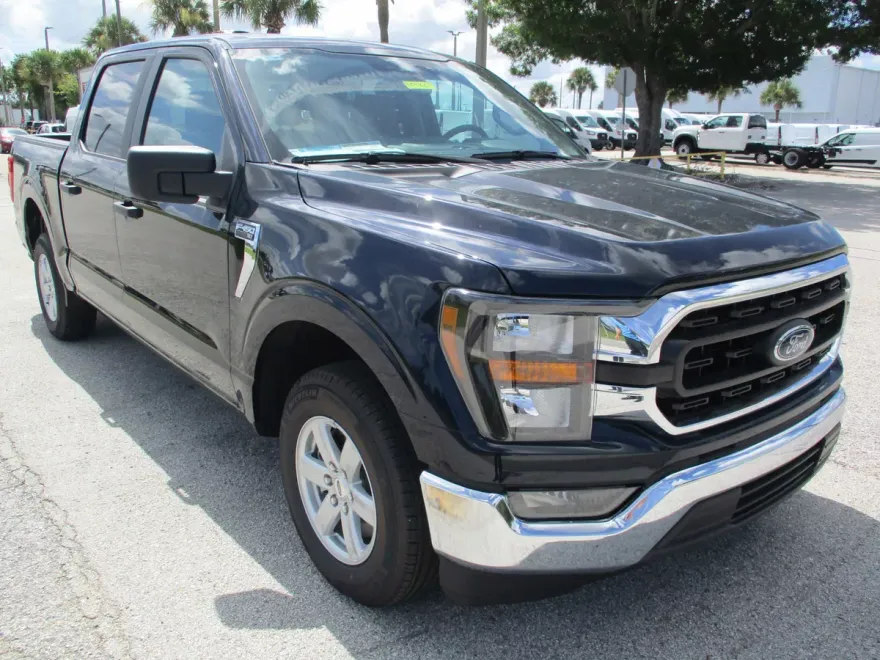 2023 Ford F-150 XLT photo 1