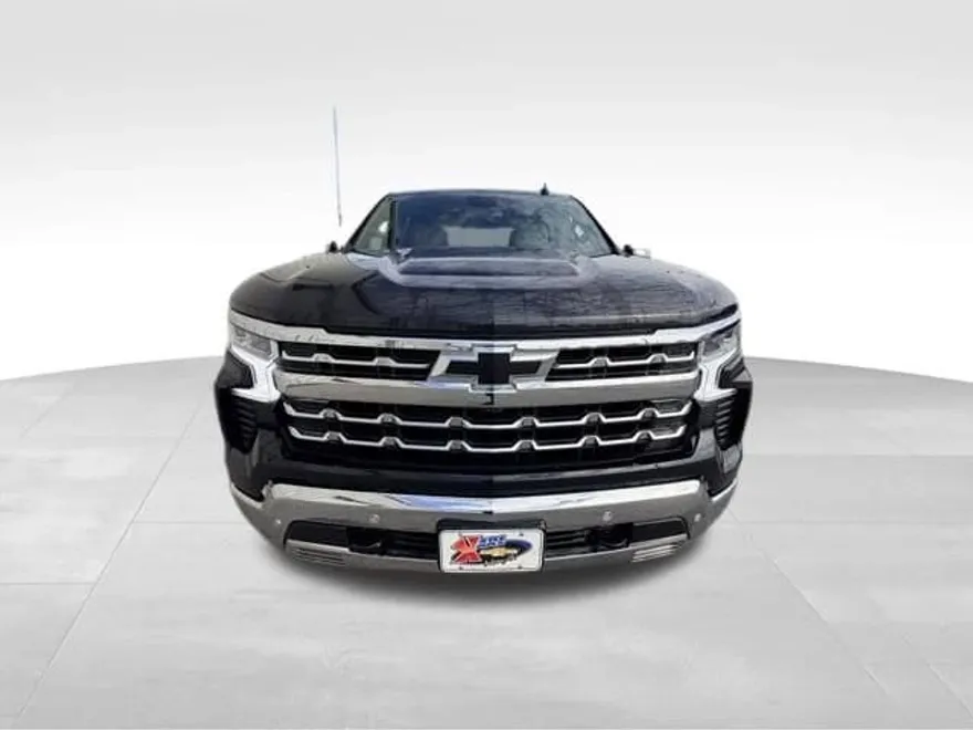 2024 Chevrolet Silverado 1500 LTZ photo 1
