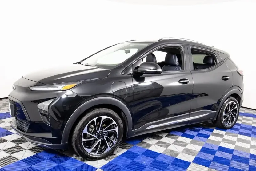 2022 Chevrolet Bolt EUV Premier photo 1