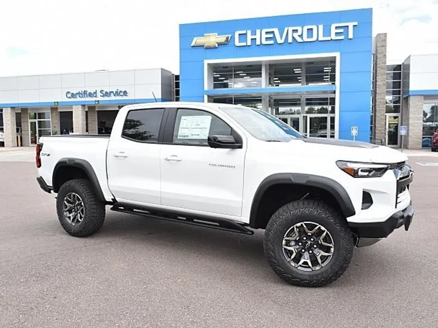 2026 Chevrolet Colorado ZR2 photo 1