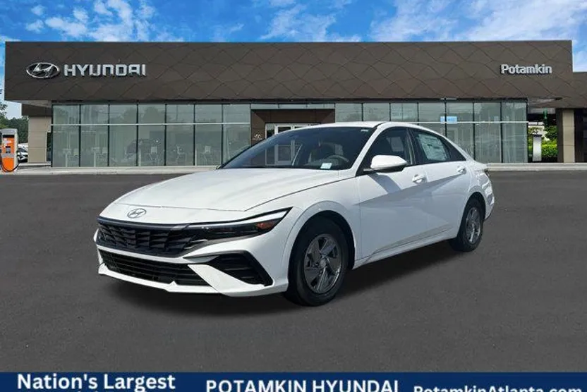 2025 Hyundai Elantra SE photo 1