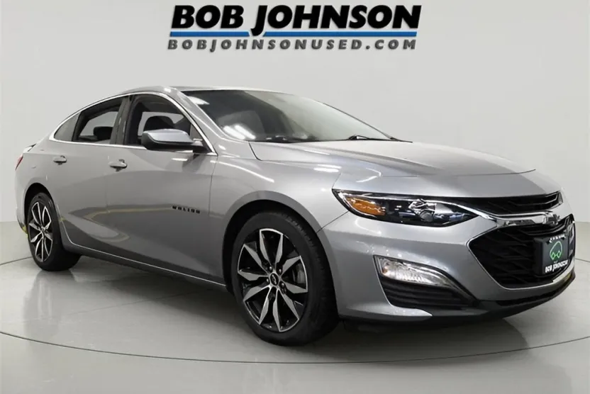 2023 Chevrolet Malibu RS photo 1