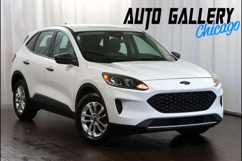 2020 Ford Escape S photo 1
