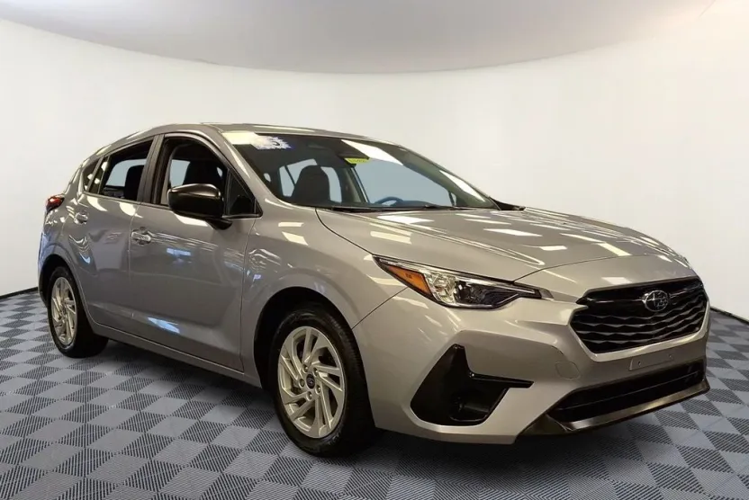 2025 Subaru Impreza Base photo 1
