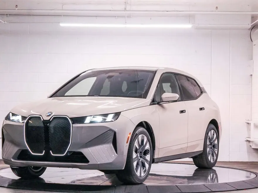 2026 Bmw iX photo 1