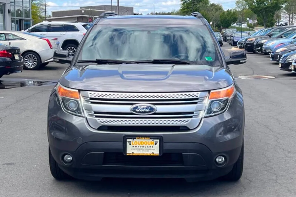 2014 Ford Explorer XLT photo 1