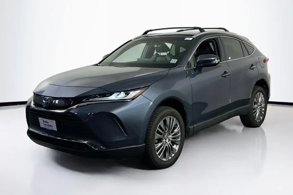 2022 Toyota Venza XLE photo 1