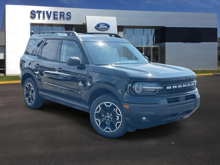 2025 Ford Bronco Sport Outer Banks photo 1
