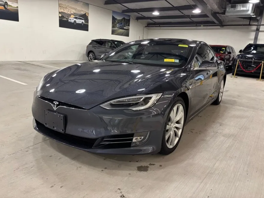 2017 Tesla Model S 90D photo 1