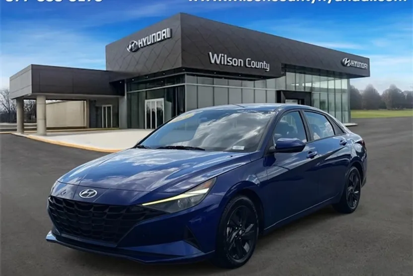 2021 Hyundai Elantra SEL photo 1
