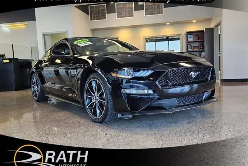 2019 Ford Mustang GT Premium photo 1