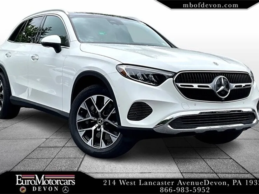 2025 Mercedes Benz GLC 350e photo 1