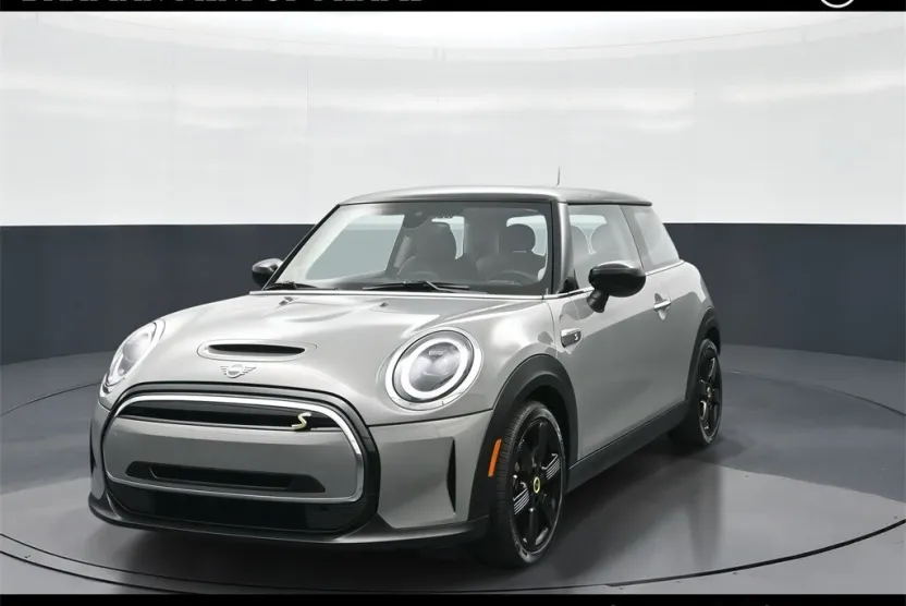 2023 Mini Cooper 2 Door Hardtop Signature photo 1