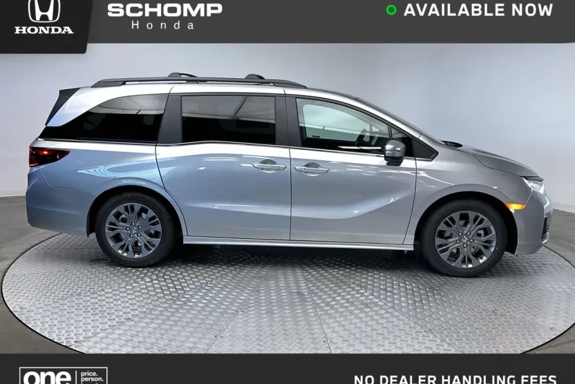 2026 Honda Odyssey Touring photo 1
