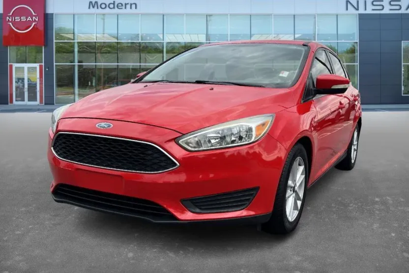 2017 Ford Focus SE photo 1