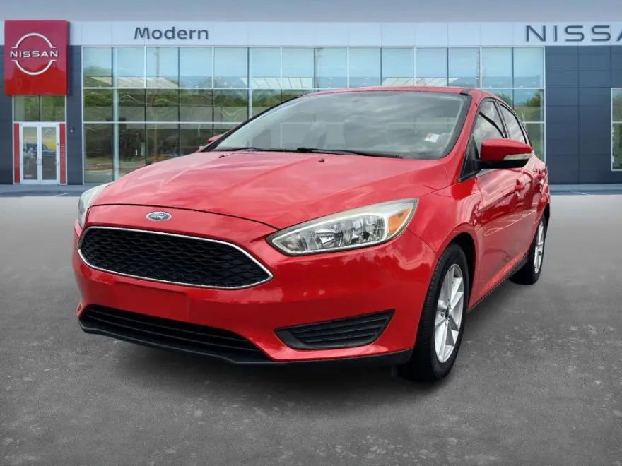 2017 Ford Focus SE photo 1