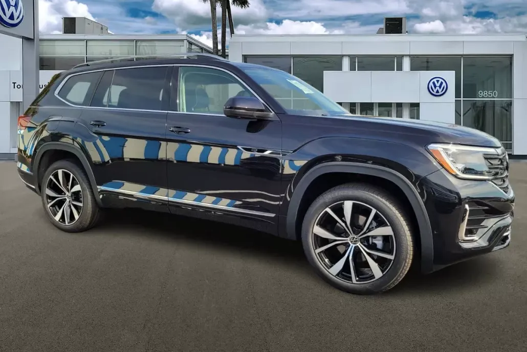 2025 Volkswagen Atlas SEL Premium R-Line photo 1