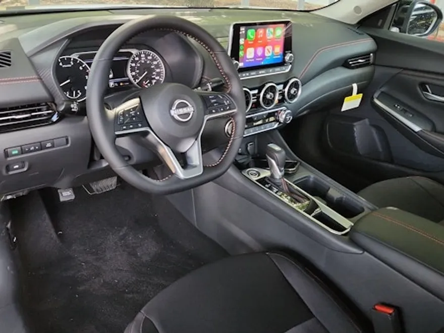 2024 Nissan Sentra SR photo 7