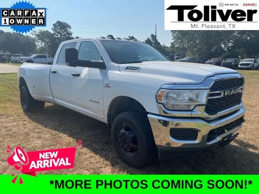2022 Ram 3500 Tradesman photo 1