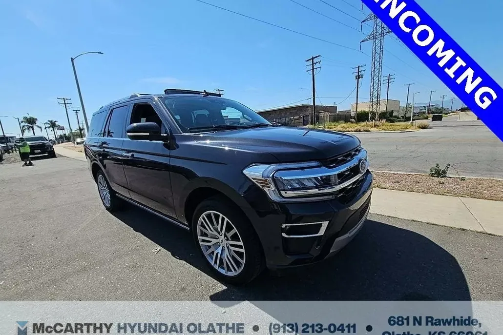 2024 Ford Expedition Limited photo 1