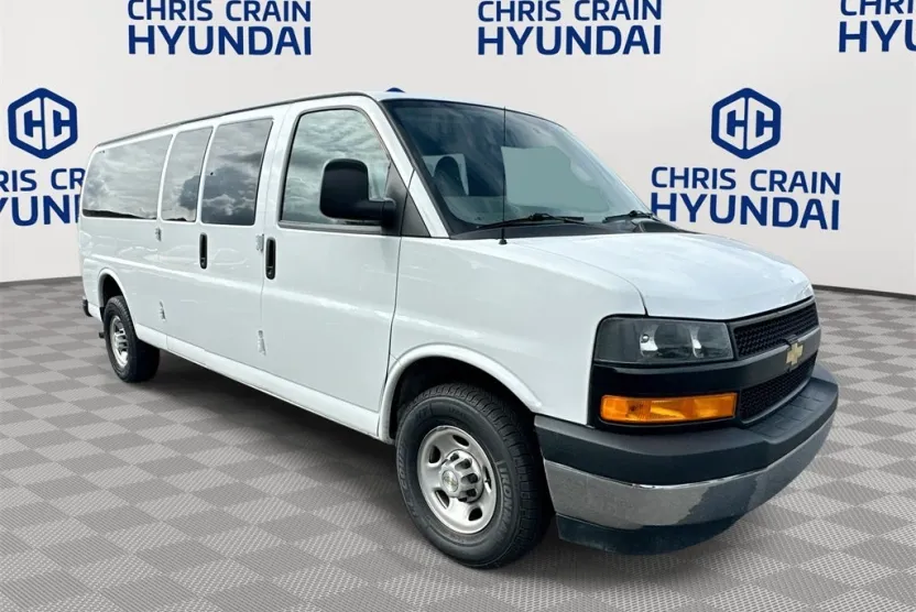 2023 Chevrolet Express 3500 LS Passenger photo 1
