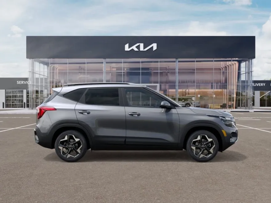 2026 Kia Seltos S photo 1