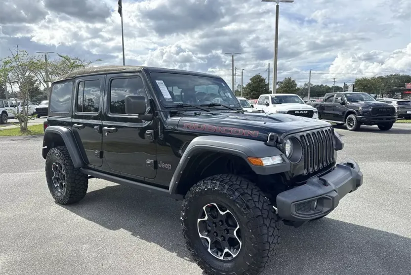 2023 Jeep Wrangler Rubicon photo 1