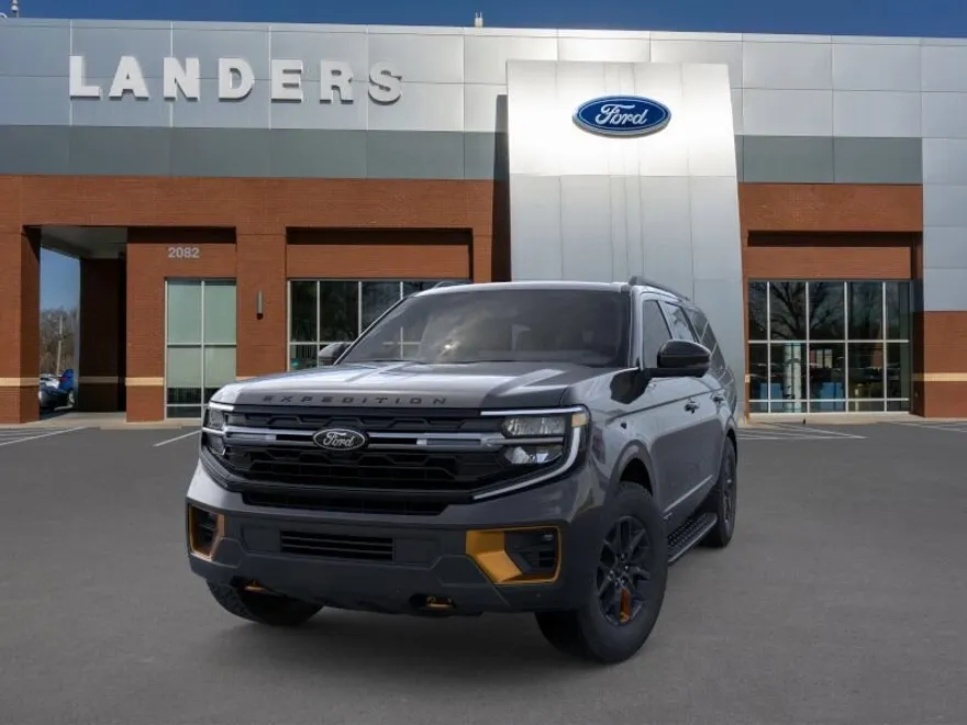 2025 Ford Expedition photo 1
