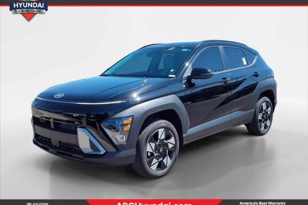 2025 Hyundai Kona SEL photo 1