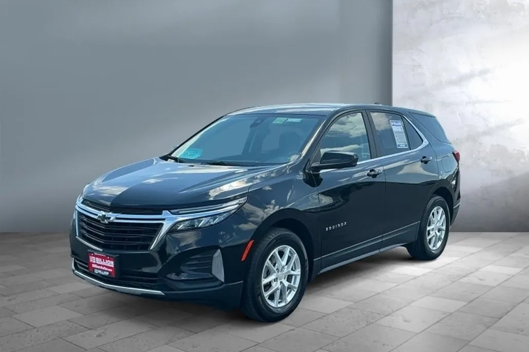 2022 Chevrolet Equinox LT photo 1