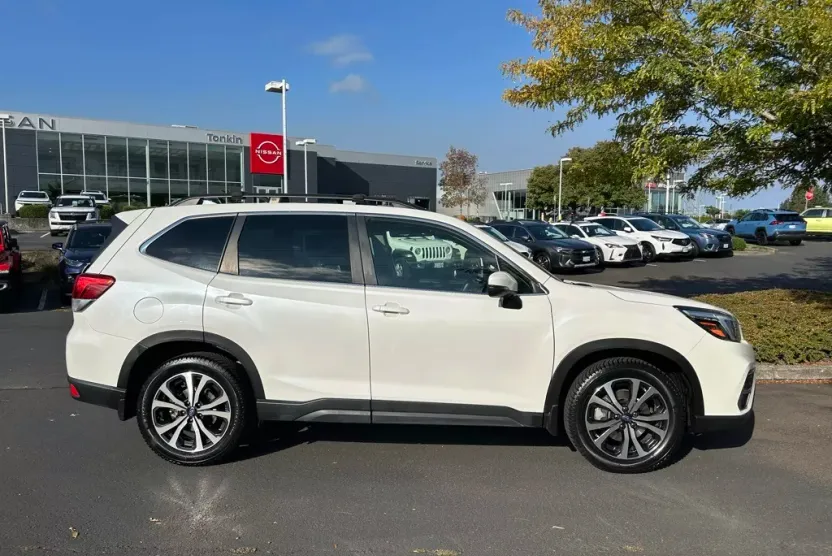 2021 Subaru Forester Limited photo 1