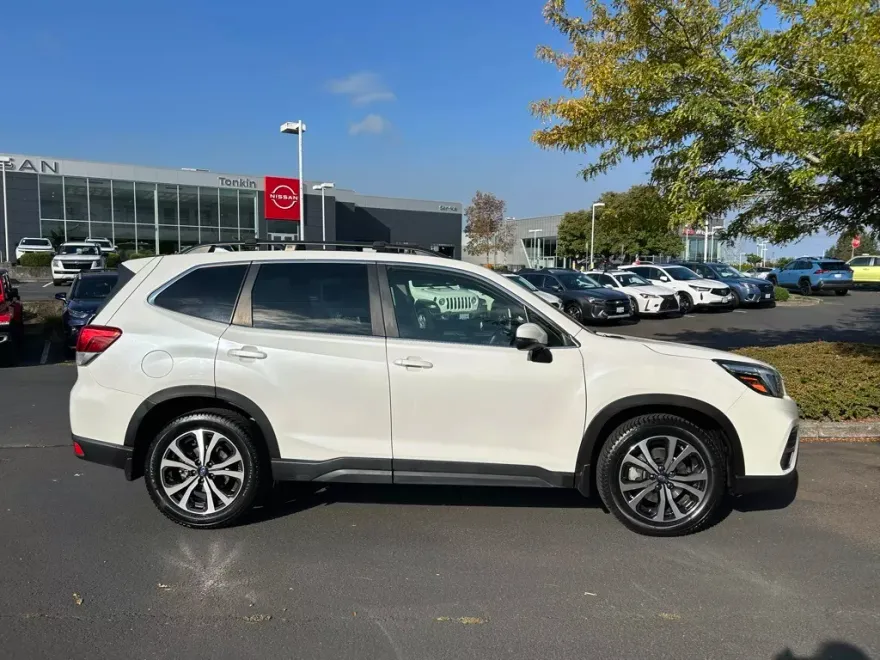 2021 Subaru Forester Limited photo 1